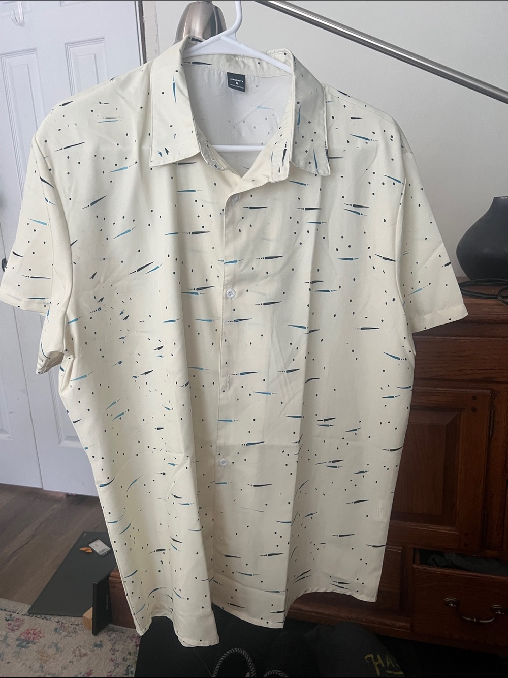 Men's Cream Short-Sleeve Button-Down Shirt with Blue and navy Speckle